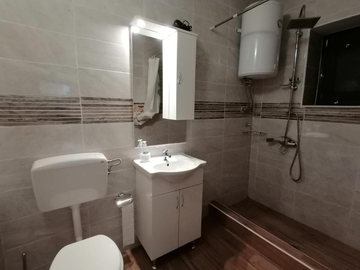 Apartment Sunshine มาลีโลชินจ์ ภายนอก รูปภาพ